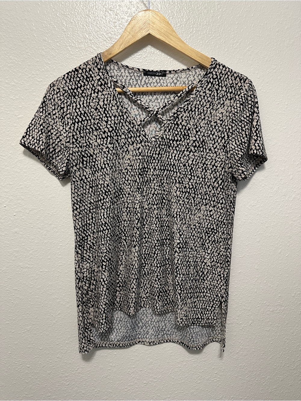Papermoon Black and White Crisscross V-Neck Short Sleeve Tee